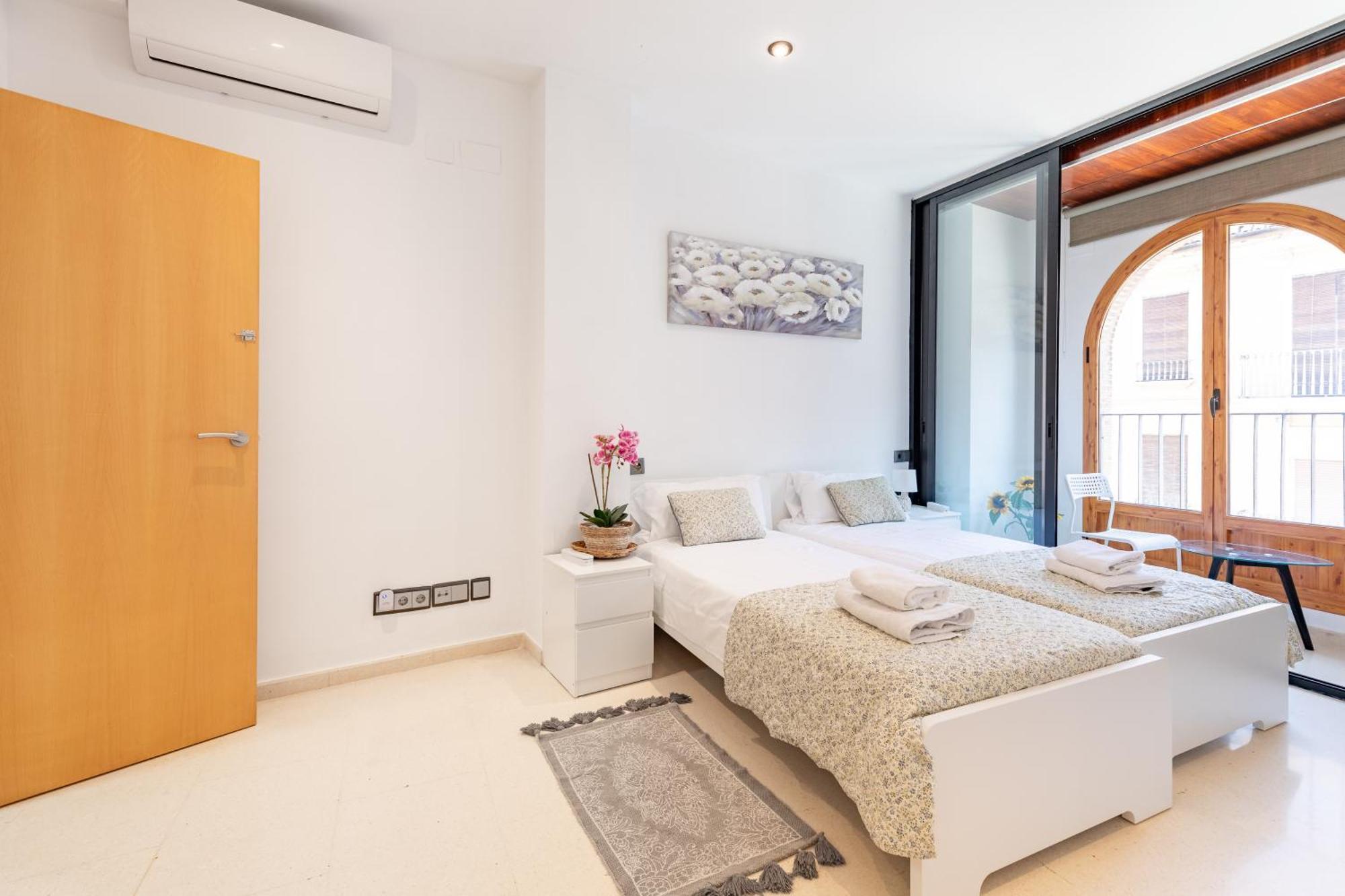 Aparthotel Mediterraneo By Neohotels-Centro 8 Min By Metro Валенсія Екстер'єр фото